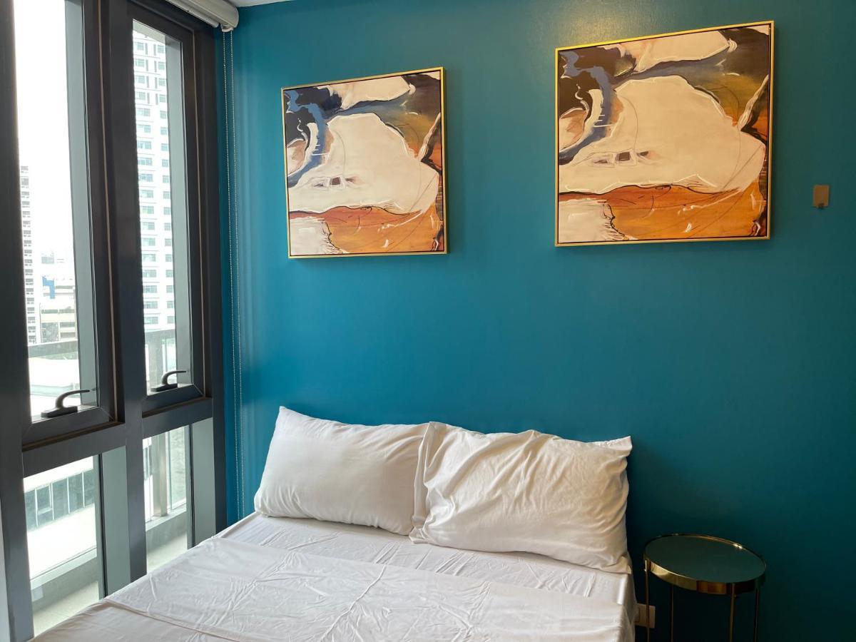 Family Staycation, Greenbelt Hamilton, Isabel'S Makati Rooms マカティ エクステリア 写真