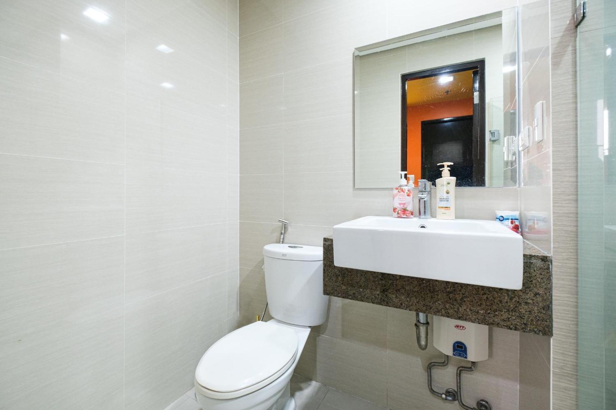 Family Staycation, Greenbelt Hamilton, Isabel'S Makati Rooms マカティ エクステリア 写真